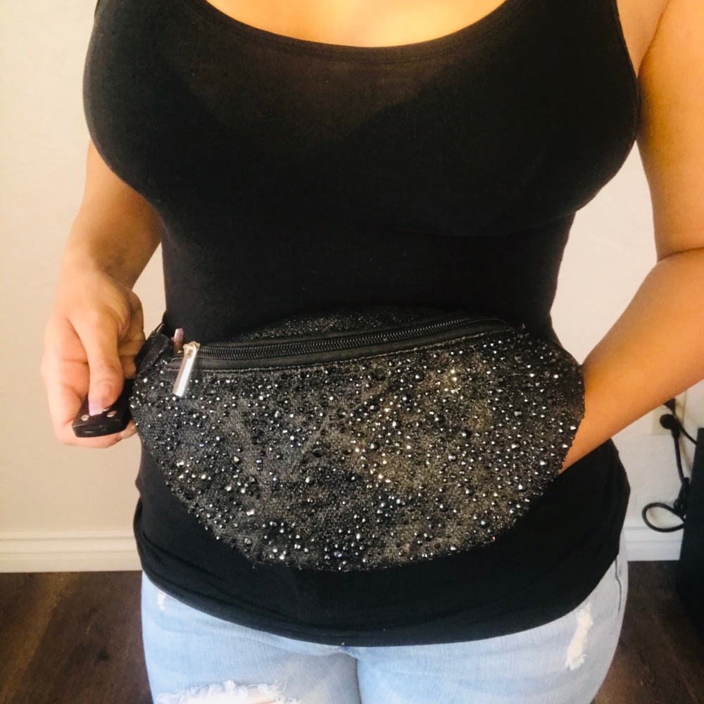 Fanny Pac - Picture 3 of 4